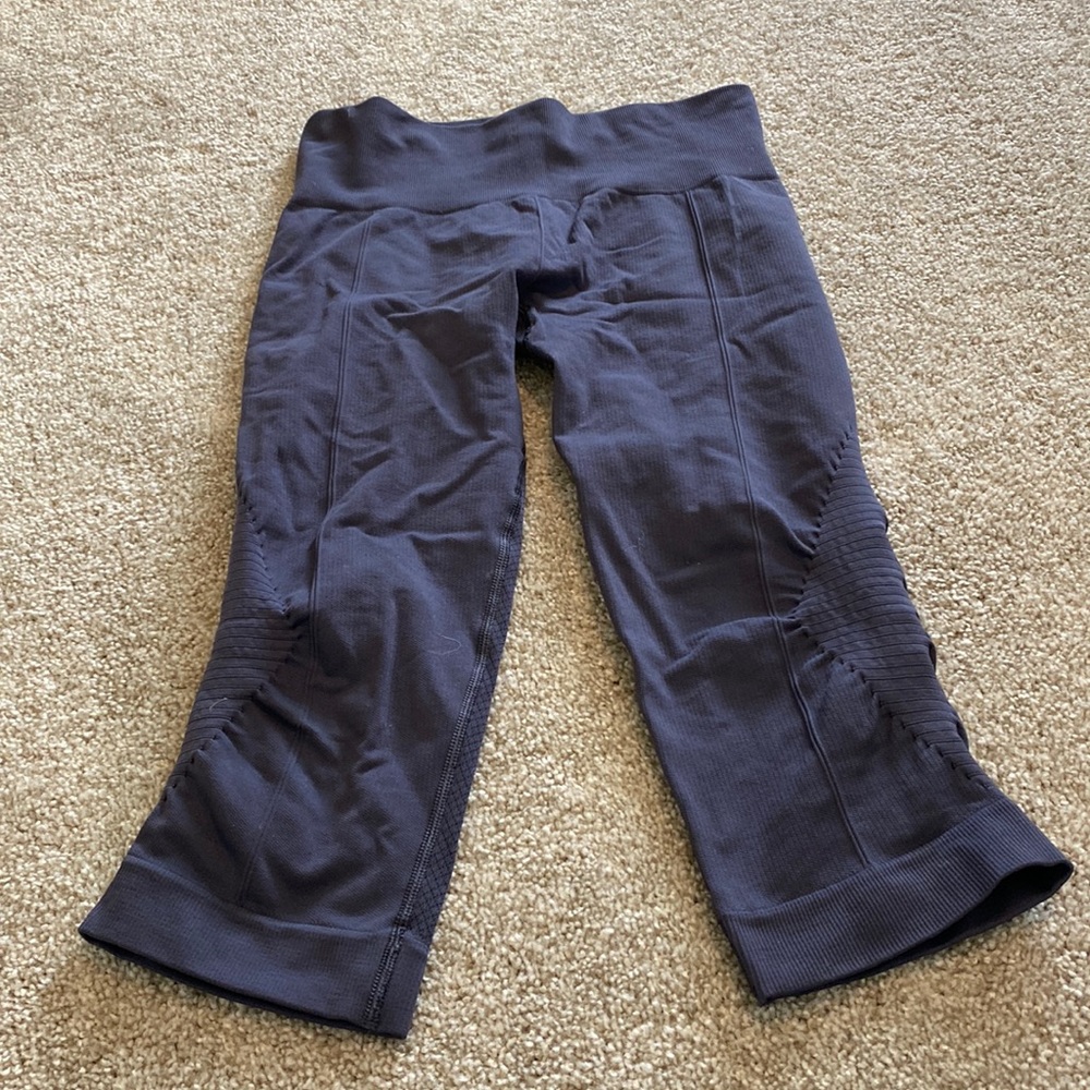 Lululemon cropped leggings